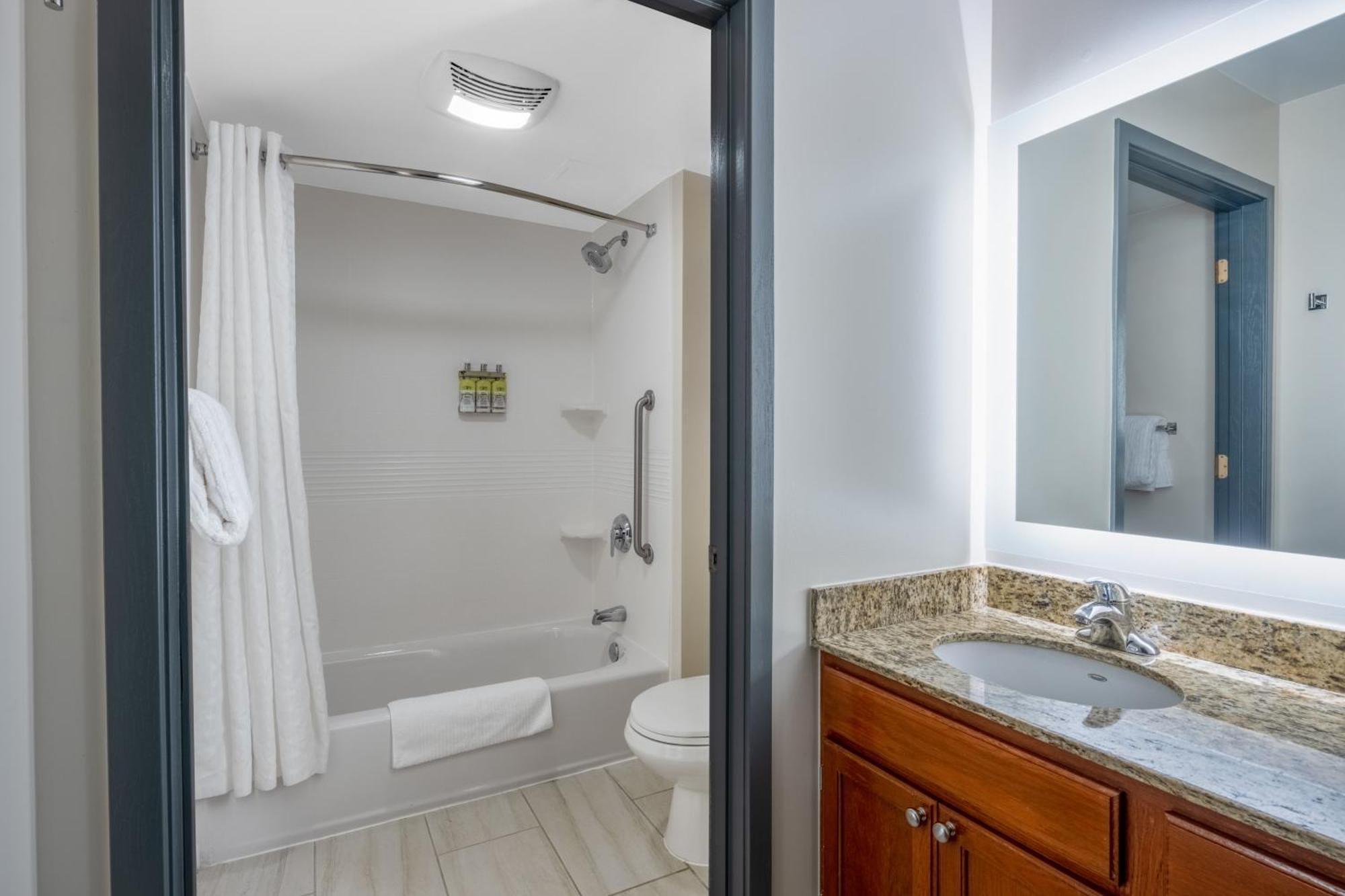 Candlewood Suites - Boston North Shore - Danvers By Ihg Zewnętrze zdjęcie
